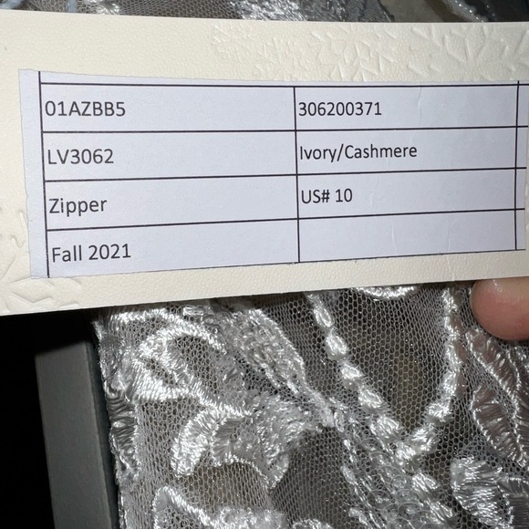 Fit & Flare Wedding Dress-Never Worn - Picture 9 of 9